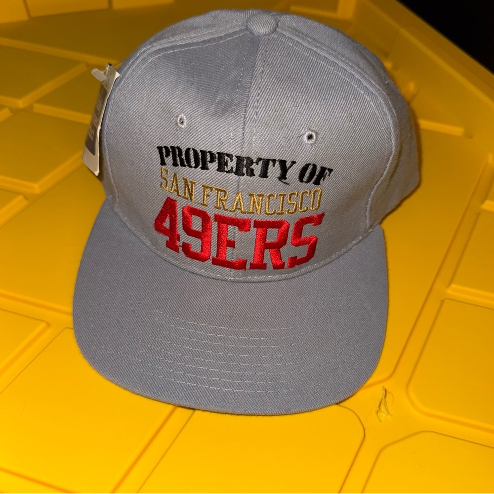 San Fransisco 49ERS Official NFL Gray Cap stitched lettering  NWT